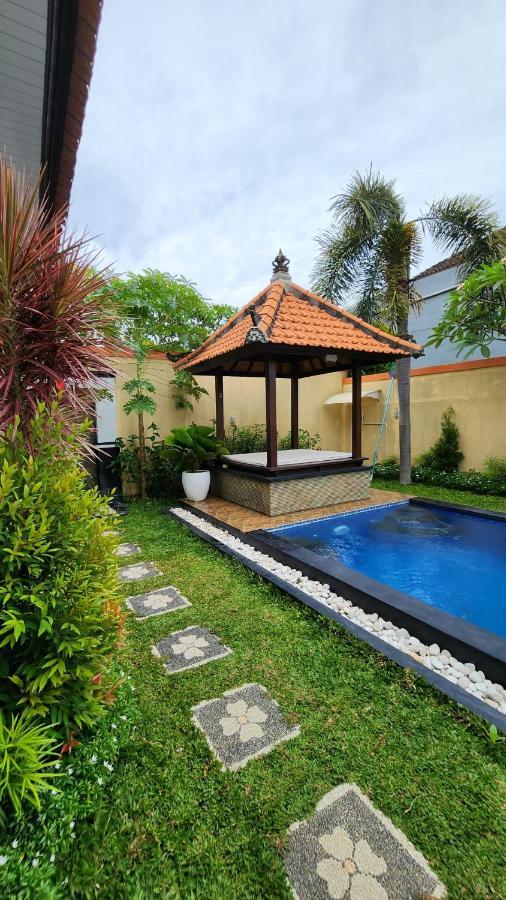 Villa Danielle 塞米亚克 外观 照片